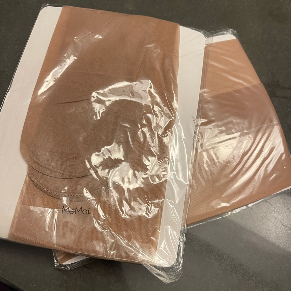 NWOT SET OF 2 ME MOI SHEER NUDE TIGHTS SMALL